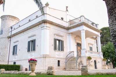 Liberty, "medievale" e neoclassica: nell'agro barese si nasconde la raffinata Villa Focus